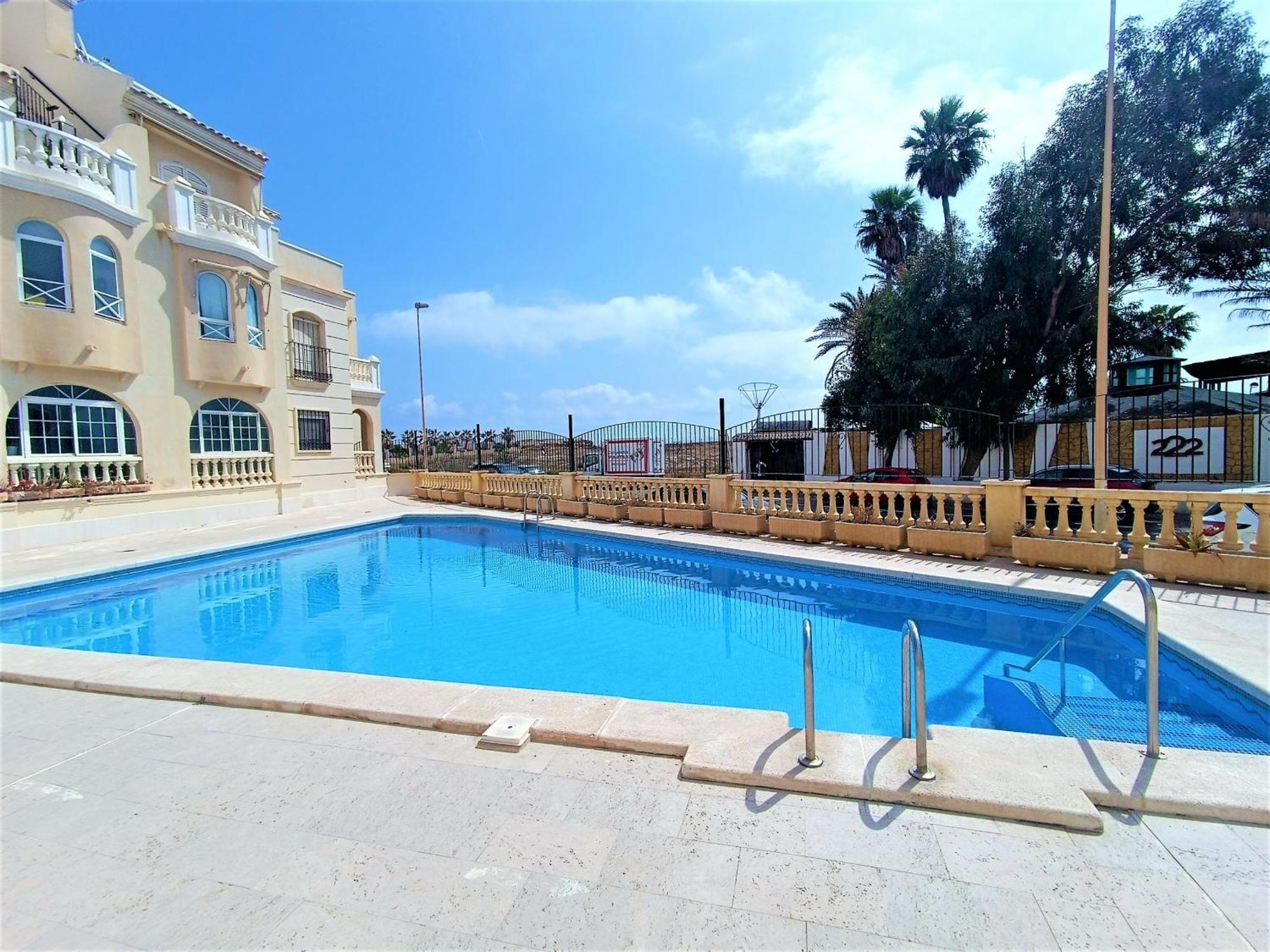 Amazing Penthouse On The Beach, Sea Views, Wifi, Airconditioning And Parking Torrevieja Eksteriør billede
